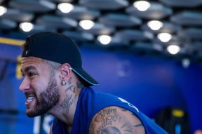 内马尔在澳大利亚队比赛中重要助攻，比赛规则变更引发热议！比赛高潮迭起的简单介绍-九游体育